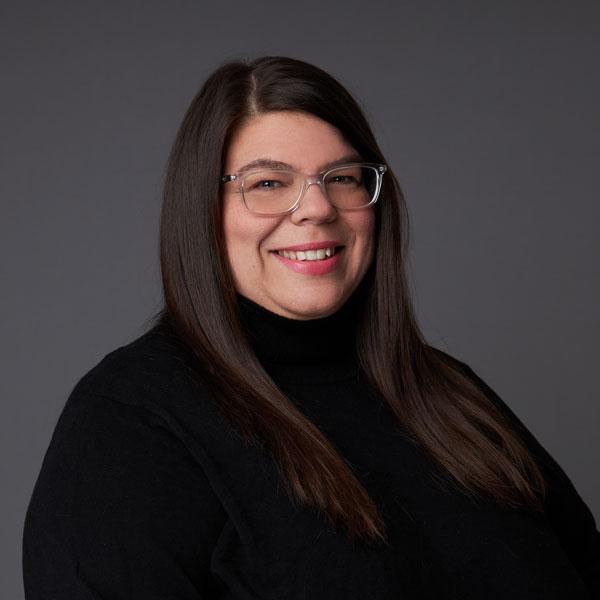 Headshot of Becky Anderson.